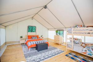 Reserve5 tents for the price of 4 - Roaring River Hills