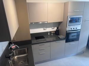 Painestone apartment