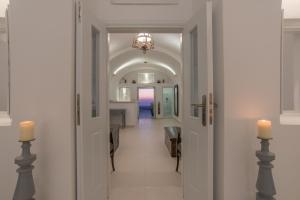 Karpimo Horizon - Caldera Sunset View - Private Hot Tub - Firostefani