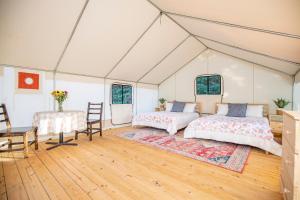 Reserve5 tents for the price of 4 - Roaring River Hills