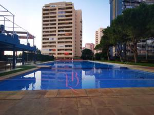 Precioso apartamento residencial con vistas al mar