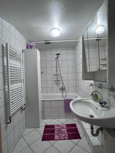 Cozy Apartment with Excellent Transport Links to Old Town, Main Station and Trade Fair