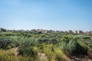 3 Bedroom Holiday Home with Private Pool and Views