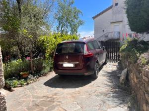 Appartements Appartement calme avec jardin dans maison : Appartement 3 Chambres