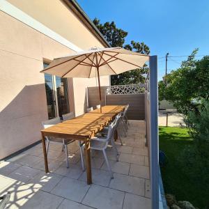 Agréable Villa à mi-chemin de Paris & Disneyland & Stade de France