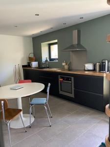 Maisons de vacances Gite L-Atelier d-Emile : photos des chambres