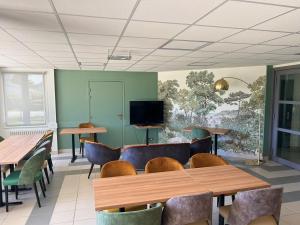 Hotels Hotel La Pierre Bleue : photos des chambres