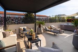 Luxury Apartment Silvery in Split center with jacuzzi, sauna and parking