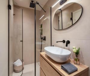 Luxury Apartment Silvery in Split center with jacuzzi, sauna and parking