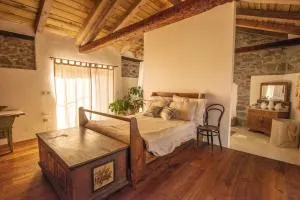 Podraga18 - HeritageStoneBarn - Podraga