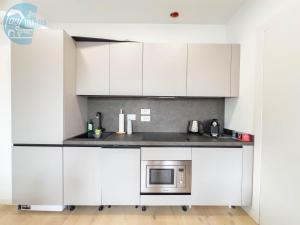 Marco Polo 26 Tirabora Short Rent