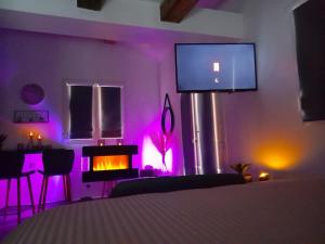 Maisons de vacances L'Antre deux Pierres, romantisme, jacuzzi exterieur, plateau dinatoire : photos des chambres