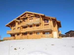 Appartement T3 Les Saisies, 6 pers, balcon, 2 sdb, casier à skis - FR-1-293-225