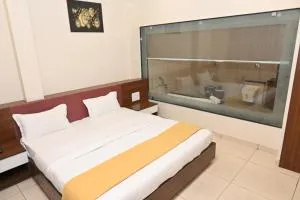 Hotel M port - Мандві