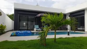 Villa Aux Oiseaux La contemporaine Somone Lagune - 索蒙