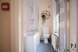 Spacious 10 Bed Contractor Pad
