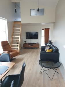 Hvammur 10 with private hot tub