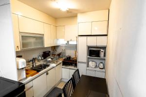 Phòng Giường Đôi Với Phòng Tắm Chung (Double Room with Shared Bathroom)