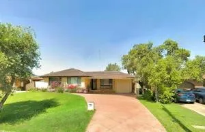 Cheerful 4 Bedrooms With Free Parking - Luddenham