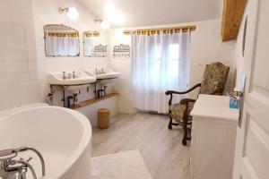Le Real-AX, Grand Appartement au Coeur de Ax les Thermes