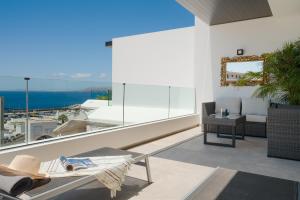 Luxury Ocean View Retreat 2bedroom APT with Jacuzzi