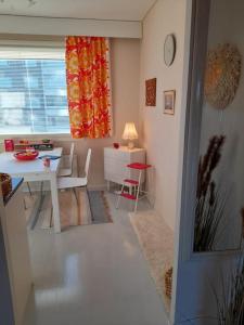 Luonnon rauhassa kodikas loma-asunto