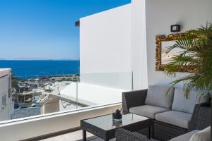 Luxury Ocean View Retreat 2bedroom APT with Jacuzzi