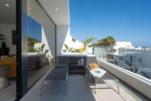 Luxury Ocean View Retreat 2bedroom APT with Jacuzzi