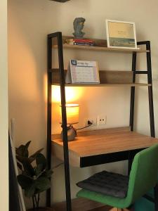 Remote work friendly apartment with fast wifi - rooftop and gym