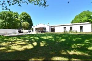 Maisons de vacances Villa familiale avec piscine chauffee : photos des chambres