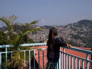 Hills Tale Backpackers Hostel - Sāmthar