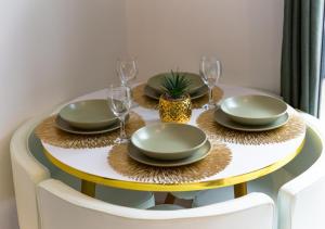 Évasion Urbaine Studio Cozy avec Terrasse et Parking, à 10 Minutes de Paris Gare du Nord