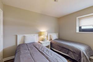 Renaissance Tower 816C