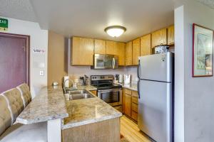 Ski-InandSki-Out Brian Head Condo with Hot Tub!