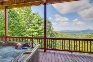 Hot Tub + Mtn Views: Bear Ridge Cabin in Georgia