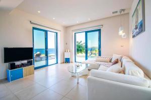 Villa Dejavu Vrahos by Villa Plus