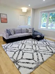 Cozy Oakville Haven- Room 1 - Burlington