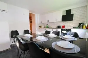 Big house for workers & Family with free parking - Olofstorp