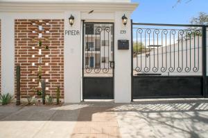 Pineda Suite # 202 with parking and housekeeping