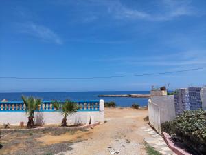 Slims House - Sea View Cabana