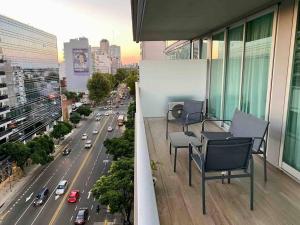 WeHostBsAs Torre premium 2 ambientes Pool Gym