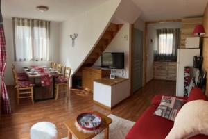 Chalets Demi-Chalet 6 a 8 pers, proche piste : photos des chambres
