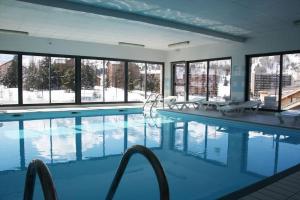 Chalets Demi-Chalet 6 a 8 pers, proche piste : photos des chambres