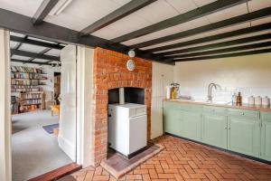 Cozy One-Bedroom Cottage in Great Tey
