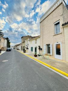 Maisons de vacances Le Montadou avec Roof Top - local velosmotos - netflix - climatisation : photos des chambres