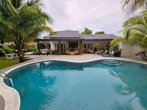 Sunset Retreat at Heart of Miami with pool - Hammocks