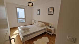 Appartements Modern and Comfortable 2-bedroom apartment near the center : photos des chambres