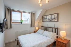 Mabels Cottage by the beach