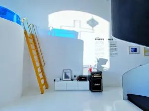 CHENGDU了凡设计民宿候武祠锦里双床套房洗面桥街莫洛哥白色城堡高清投影LOFT跃层bnb优质房源 - 简阳