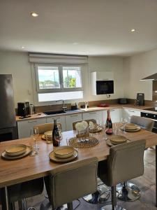 Appartements Villa avec baignoire balneo veranda & jardin : photos des chambres